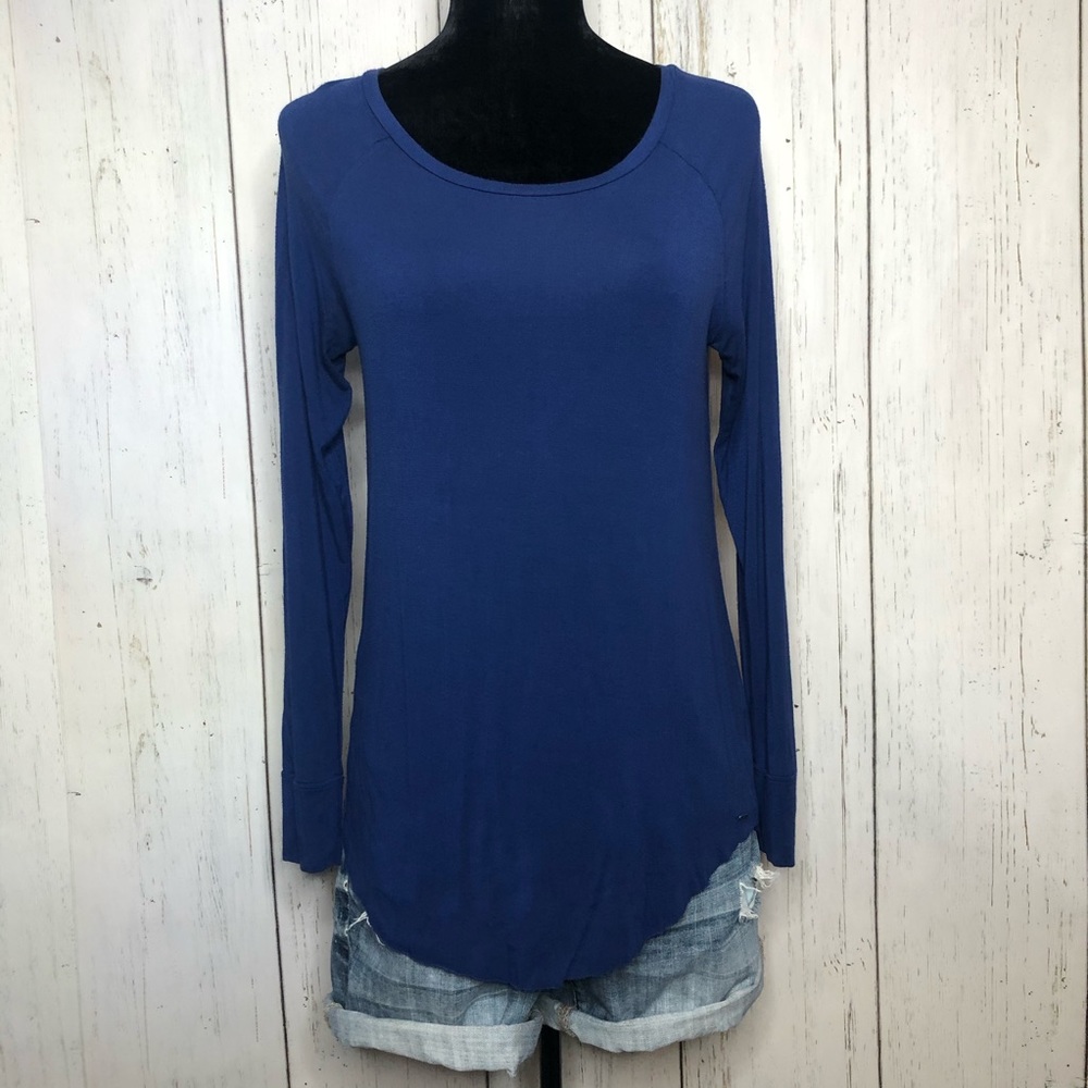 American Eagle Blue long sleeve Legging Tee